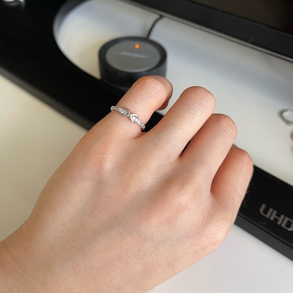 Infinity fashion ring - Picture 2 of 2